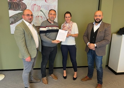 Initiatiefvoorstel overhandigd aan Wethouders Heijkoop en Van Benschop